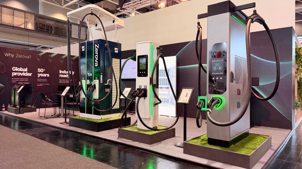 Zerova Presenta un Sistema de Carga de Megavatios para Camiones y Autobuses Eléctricos