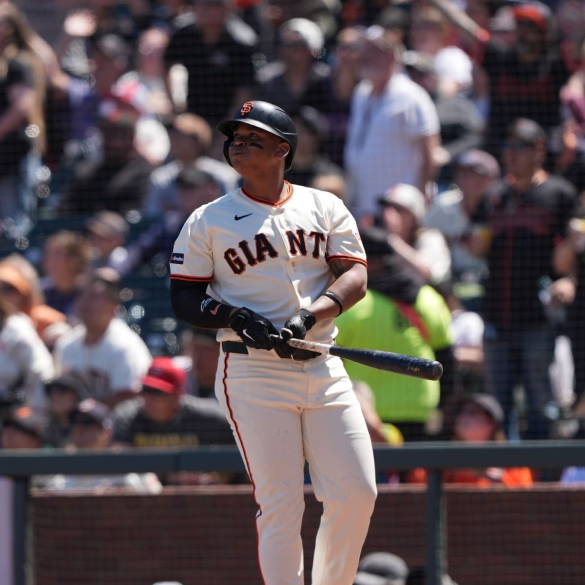 Rafael Devers se Recupera Exitosamente de Cirugía y Anticipa su Regreso Triunfal en 2027