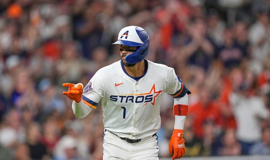 Carlos Correa Podría Ocupar la Segunda Base Tras su Retorno a los Astros