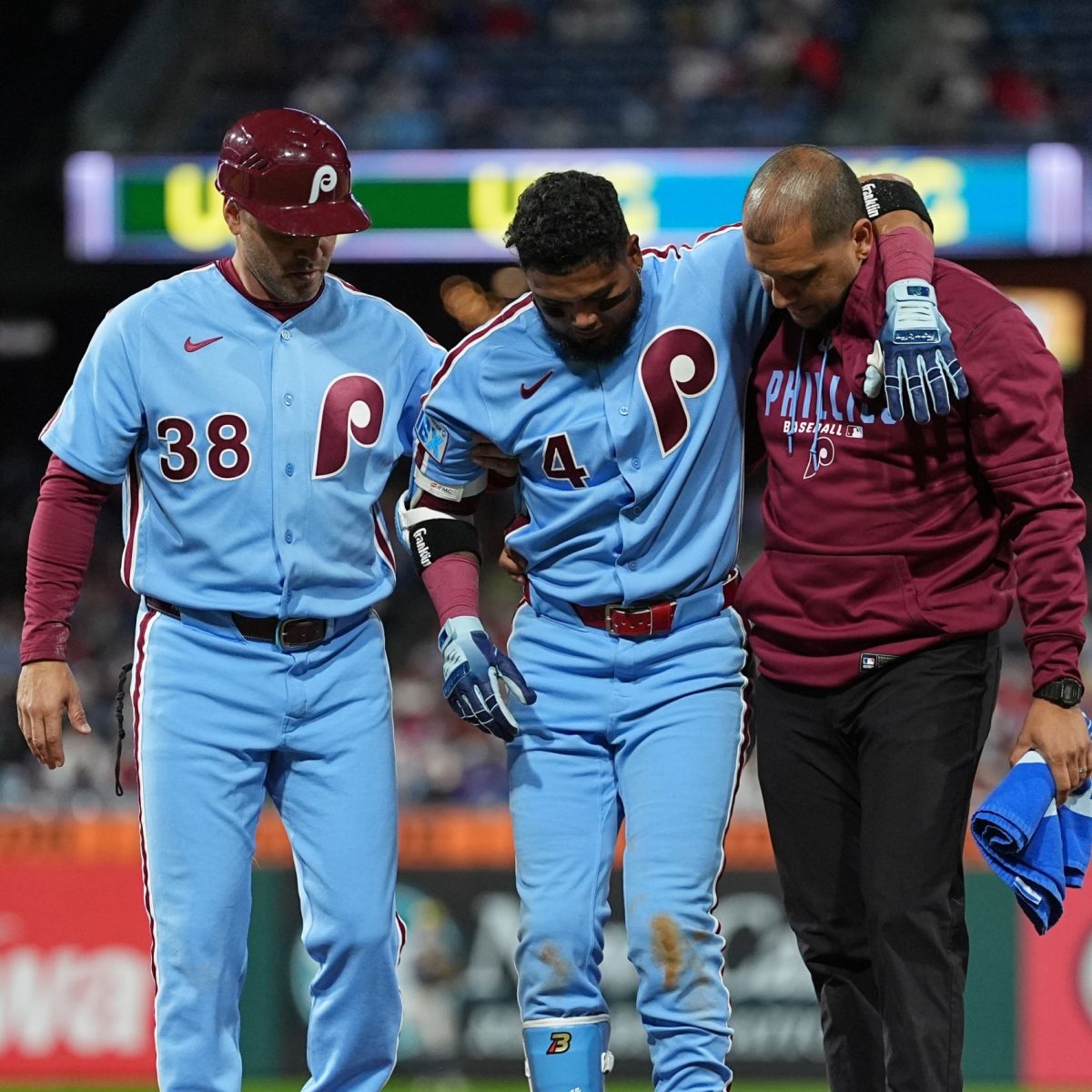 Luis Arráez Sufre Esguince de Tobillo: Pronóstico Desfavorable