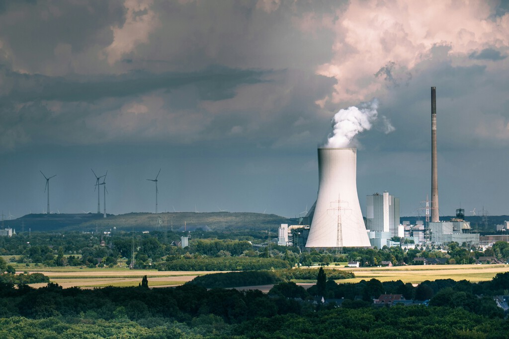 Alemania Transforma Antigua Central Nuclear Isar II en Megacentro de Almacenamiento Energético y Datos IA