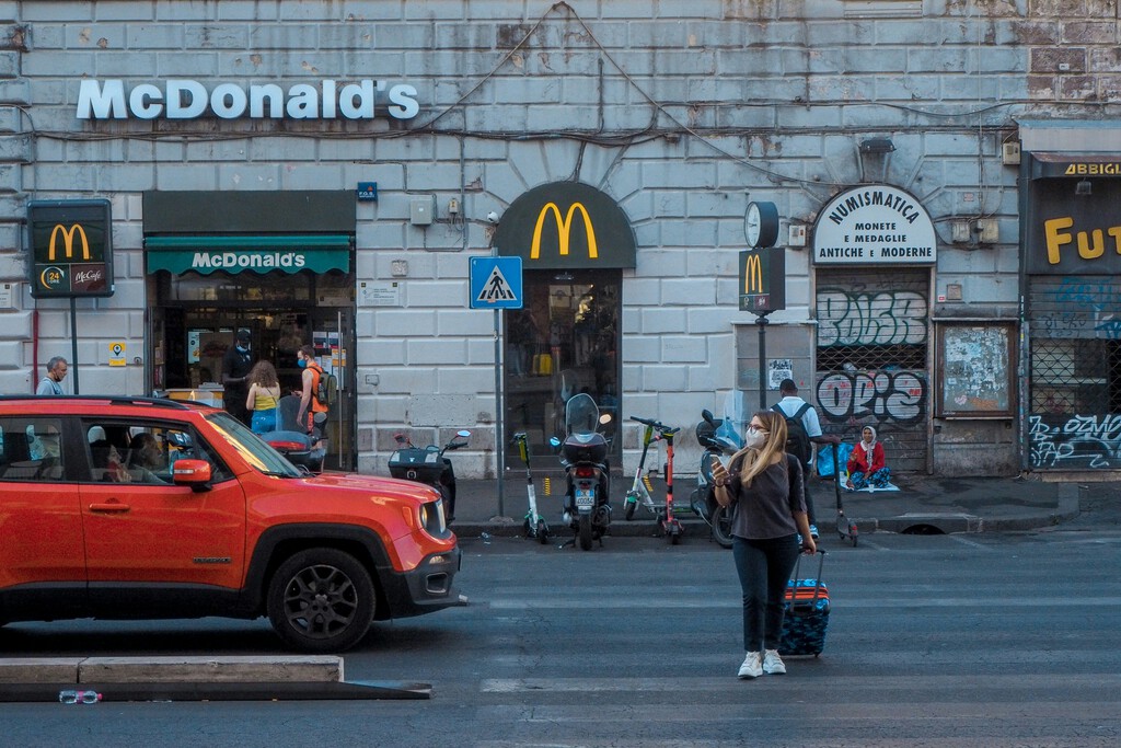 McDonald''s Redefine su Estrategia: El Pollo como Pilar Clave para el Crecimiento Futuro