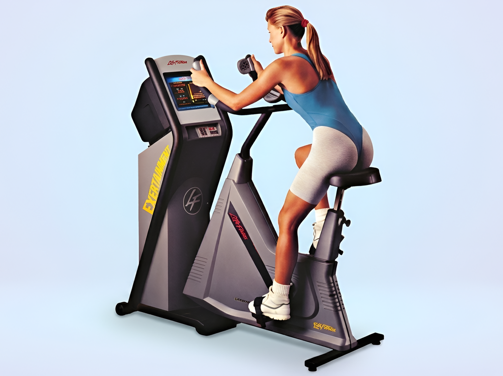 Nintendo y Life Fitness: La Pionera Bicicleta Estática Interactiva de 1994 que Anticipó a Peloton