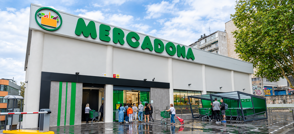 Mercadona muestra signos de estancamiento en el mercado español, mientras Lidl y Dia ganan terreno