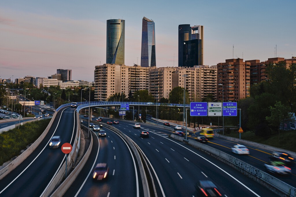 Madrid renuncia a reclamar 112 millones de euros en facturas eléctricas de la M-30 a exsocios privados
