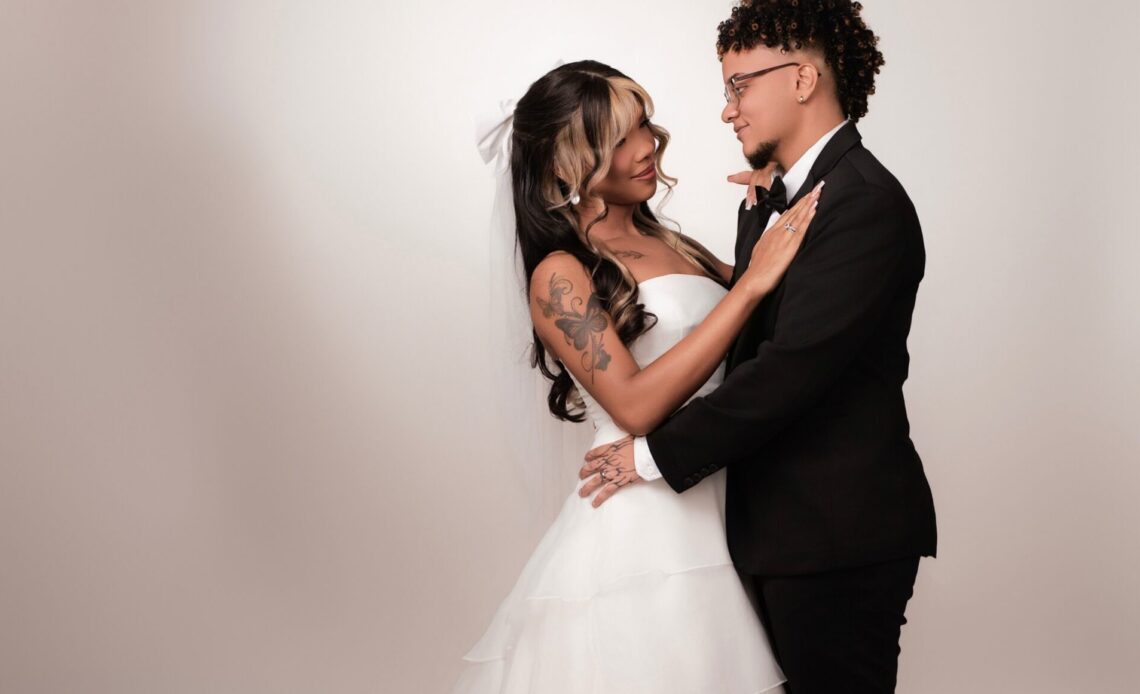 Matrimonio de Pareja Trans Genera Conversación y Aclaración Legal