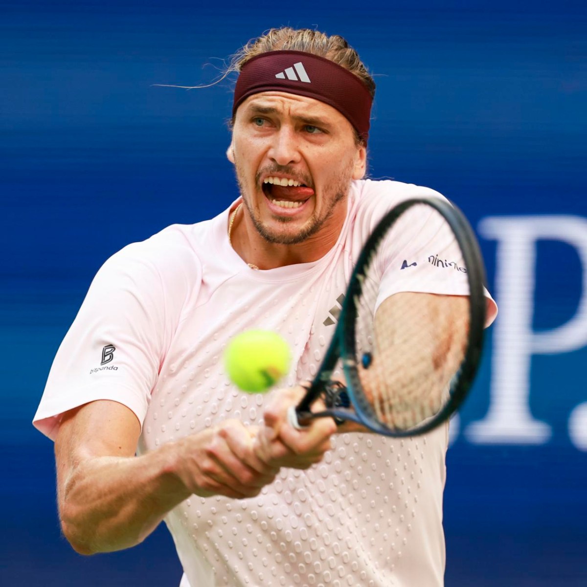 Zverev Avanza a la Final del Abierto de EE. UU. Sin Contratiempos