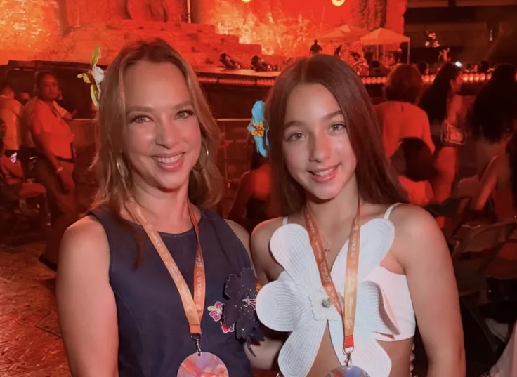 Adamari López Responde a Críticas por el Atuendo de su Hija en Concierto de Karol G