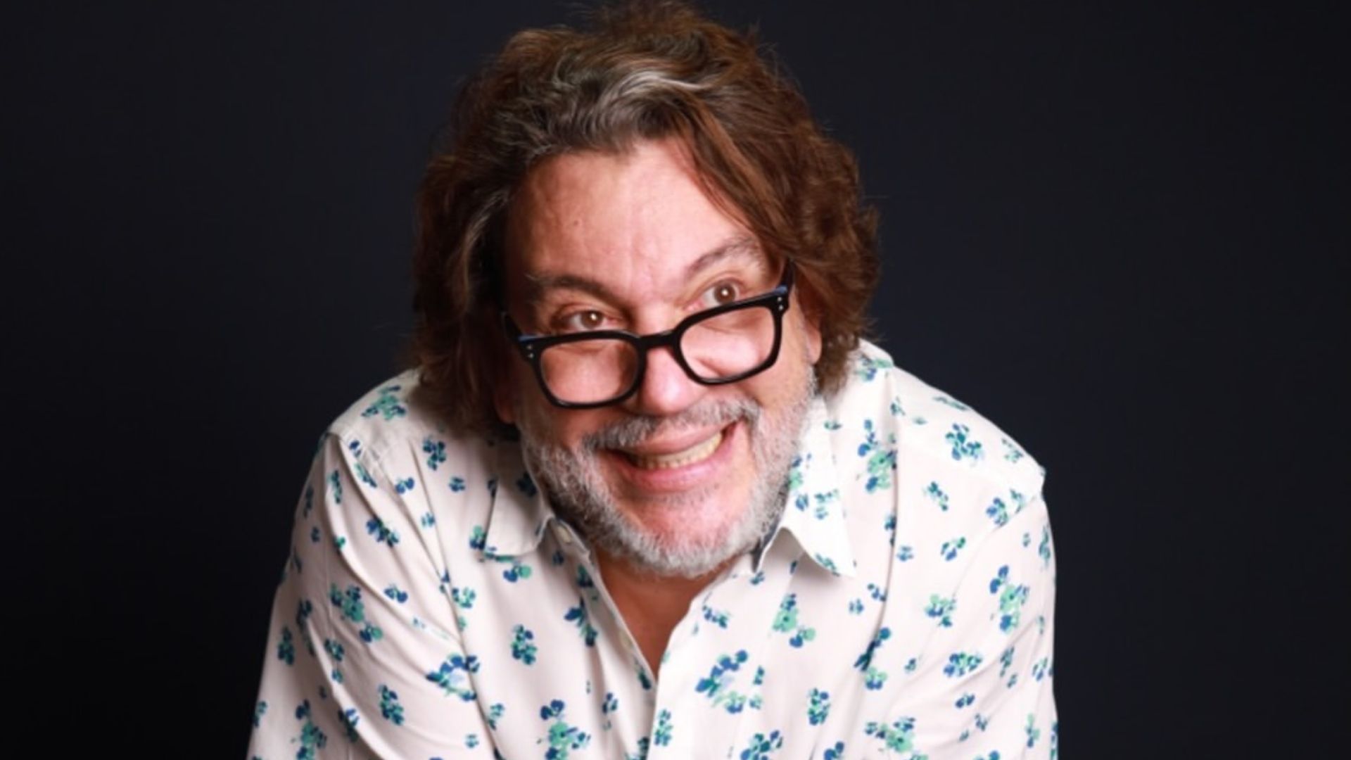 Asalto a la residencia del humorista Kenny Grullón; el actor se encuentra en buen estado de salud