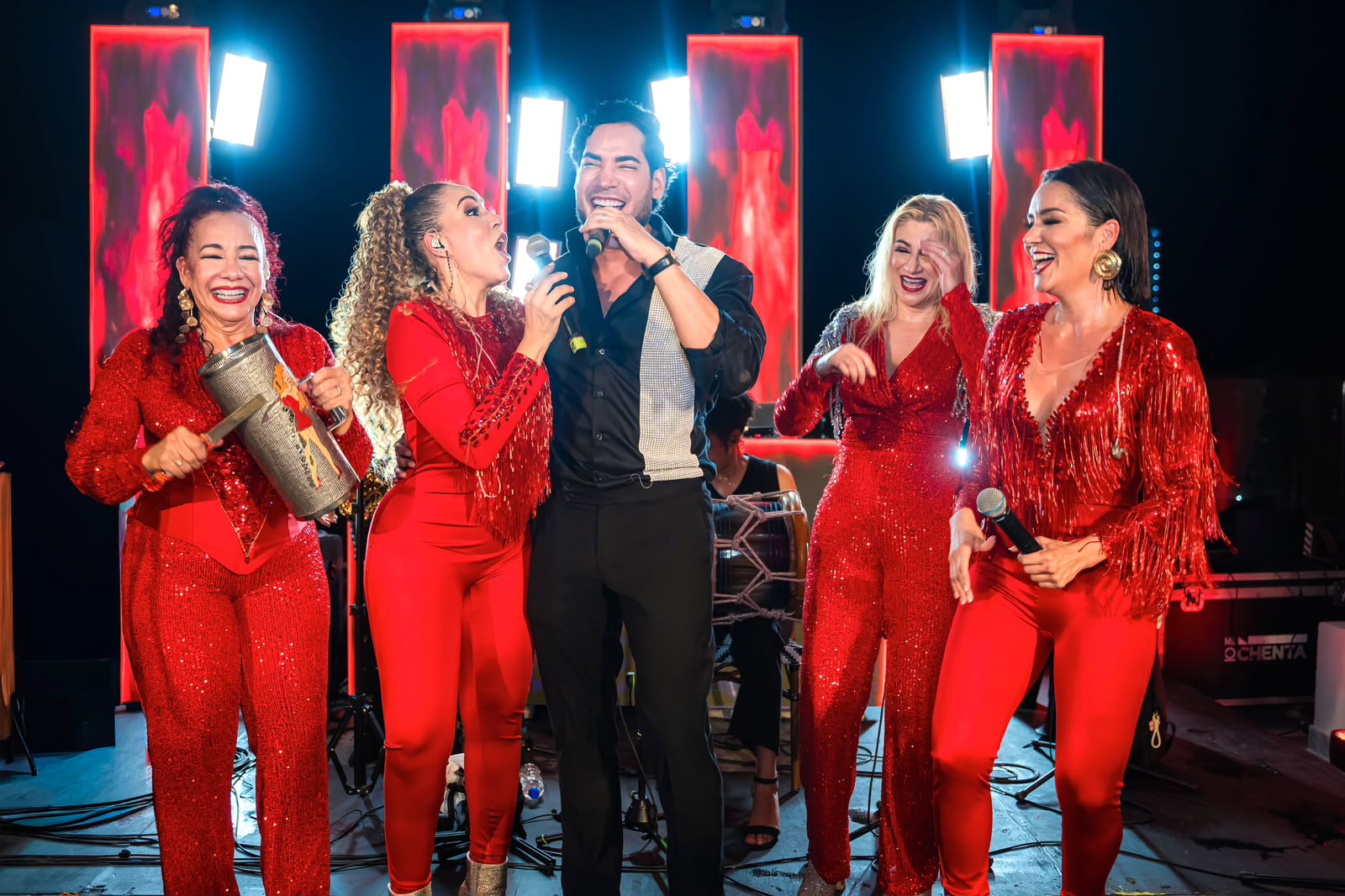 El Dr. Marcos Pumarol celebra su cumpleaños junto a ''Las Chicas El Reencuentro'' en un evento de empoderamiento femenino