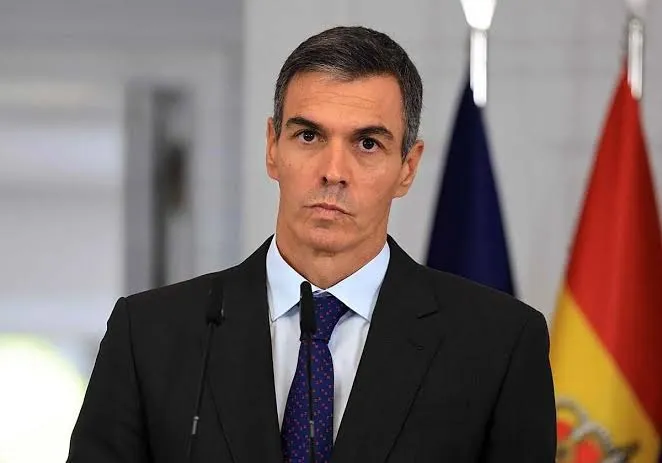 Pedro Sánchez se compromete a investigar a fondo el accidente ferroviario de Toledo