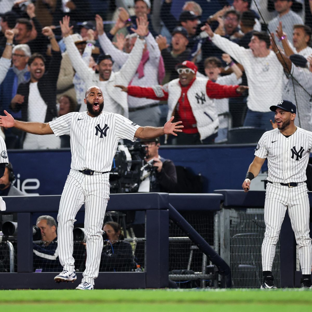 Yankees, Medias Blancas y Padres Progresan, Phillies Mantienen la Esperanza