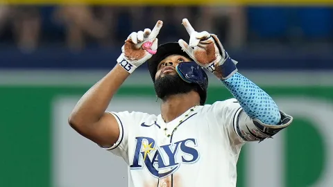 Los Rays Ponen en Aprietos a los Yankees en la Serie Divisional con Victoria Clave