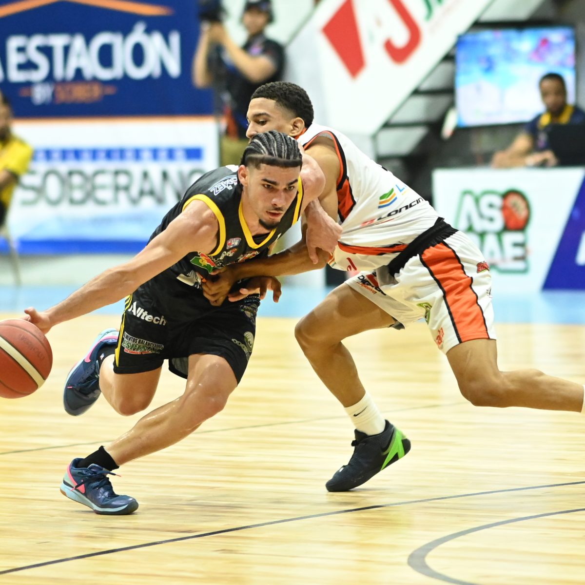 Don Bosco se acerca a la cima de la serie regular mientras San Sebastián consolida su avance a semifinales