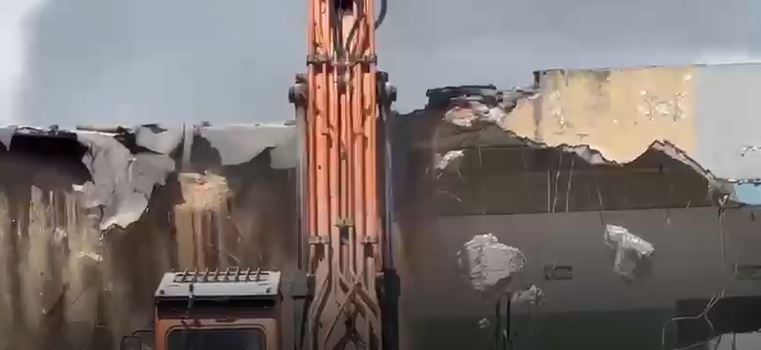Revelan que techo de Hospital Salvador B. Gautier carecía de refuerzo estructural: composición de arena