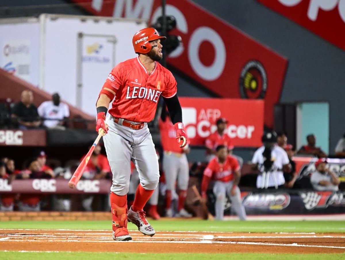 Los Leones del Escogido Logran Quinta Victoria Consecutiva con Festival de Jonrones