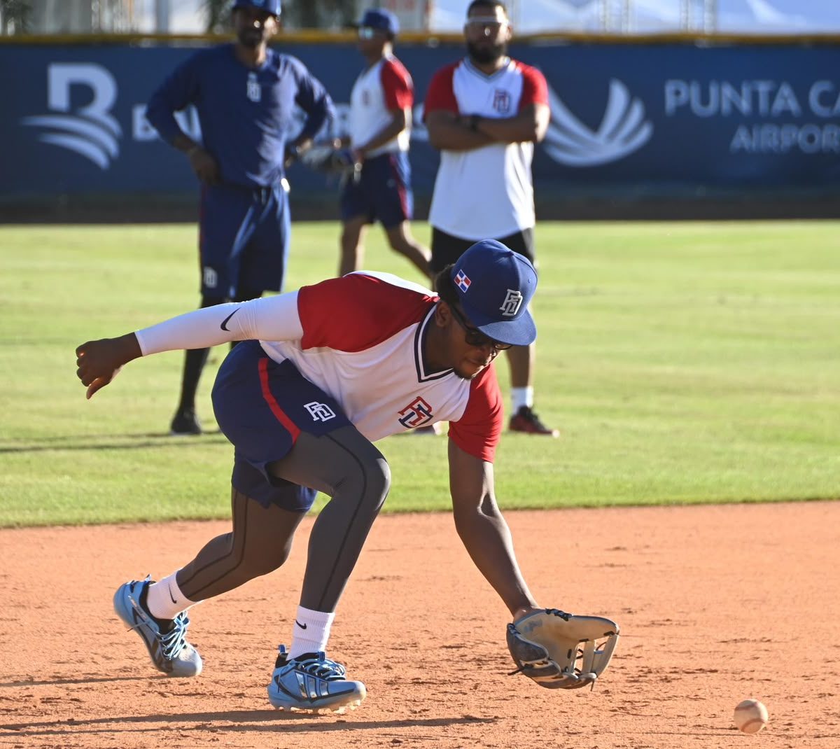 Equipos del Premundial U-18 Buscan la Victoria y Elogian la Hospitalidad Dominicana