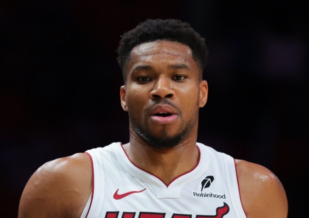 Dallas Agrava la Situación de Miami y De Larrea Sufre una Lesión