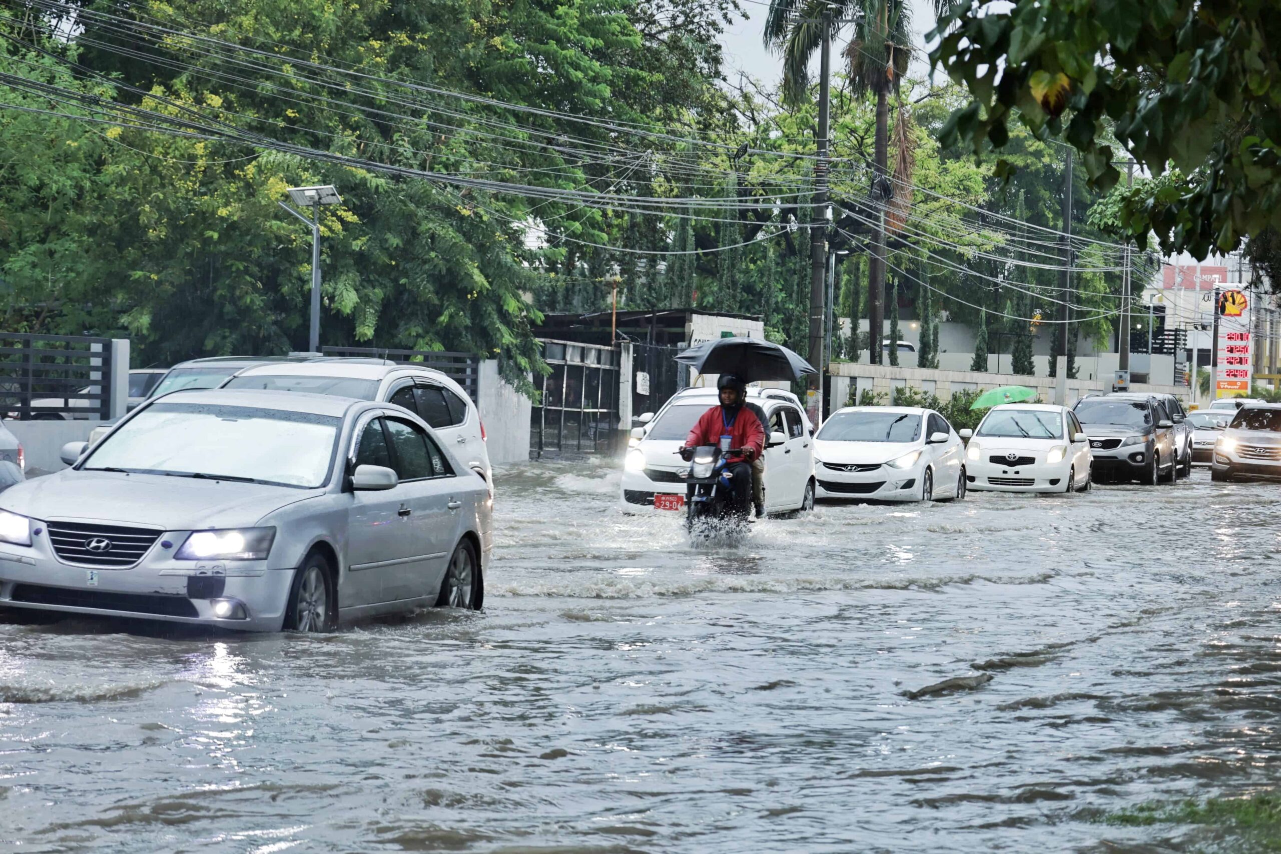 Meteorólogo Jean Suriel insta a tomar precauciones por lluvias intensas hasta el viernes