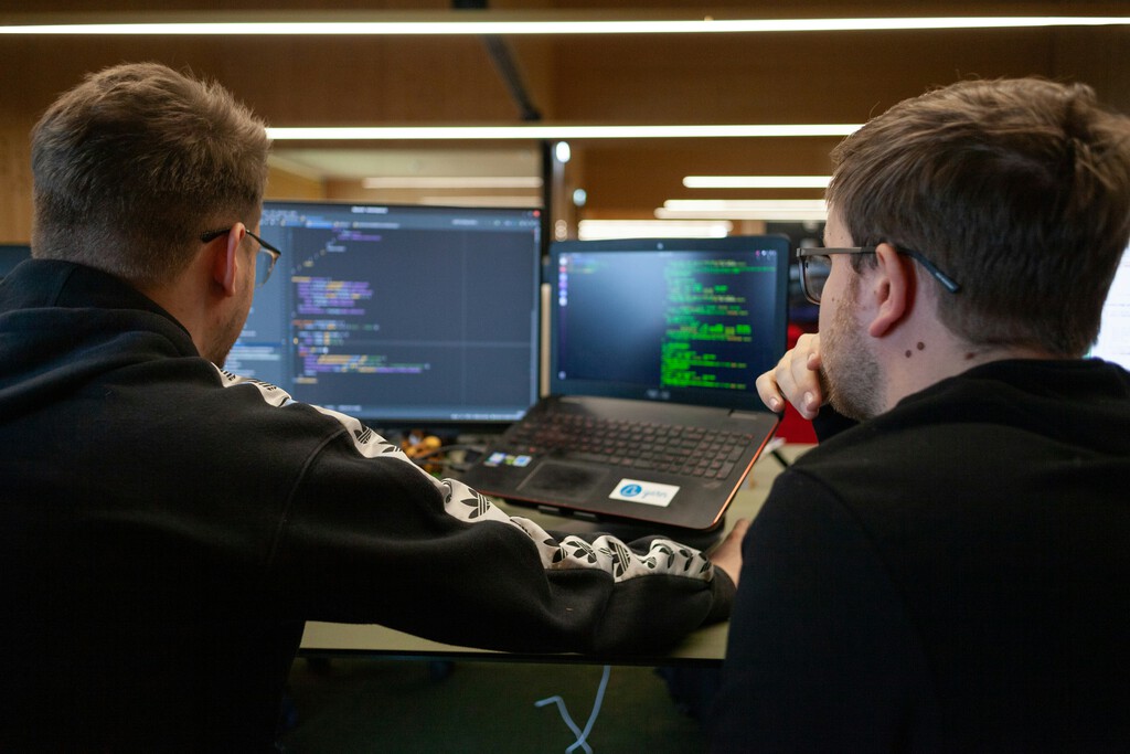 Agencia de Ciberseguridad Holandesa Sufre Ciberataque Atribuido a Inteligencia Artificial