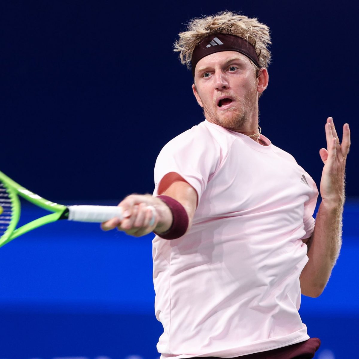 Davidovich Eliminado por Berrettini en la Ronda Inicial del Torneo de Tokio