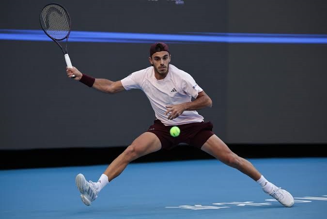 Francisco Cerúndolo Avanza a la Tercera Ronda del Másters 1000 de Shanghái