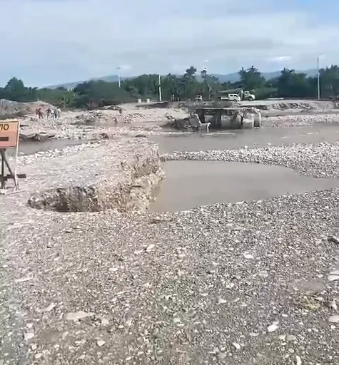Ciudadano reporta presunta detención de obra en puente sobre el río Tábara desde 2020