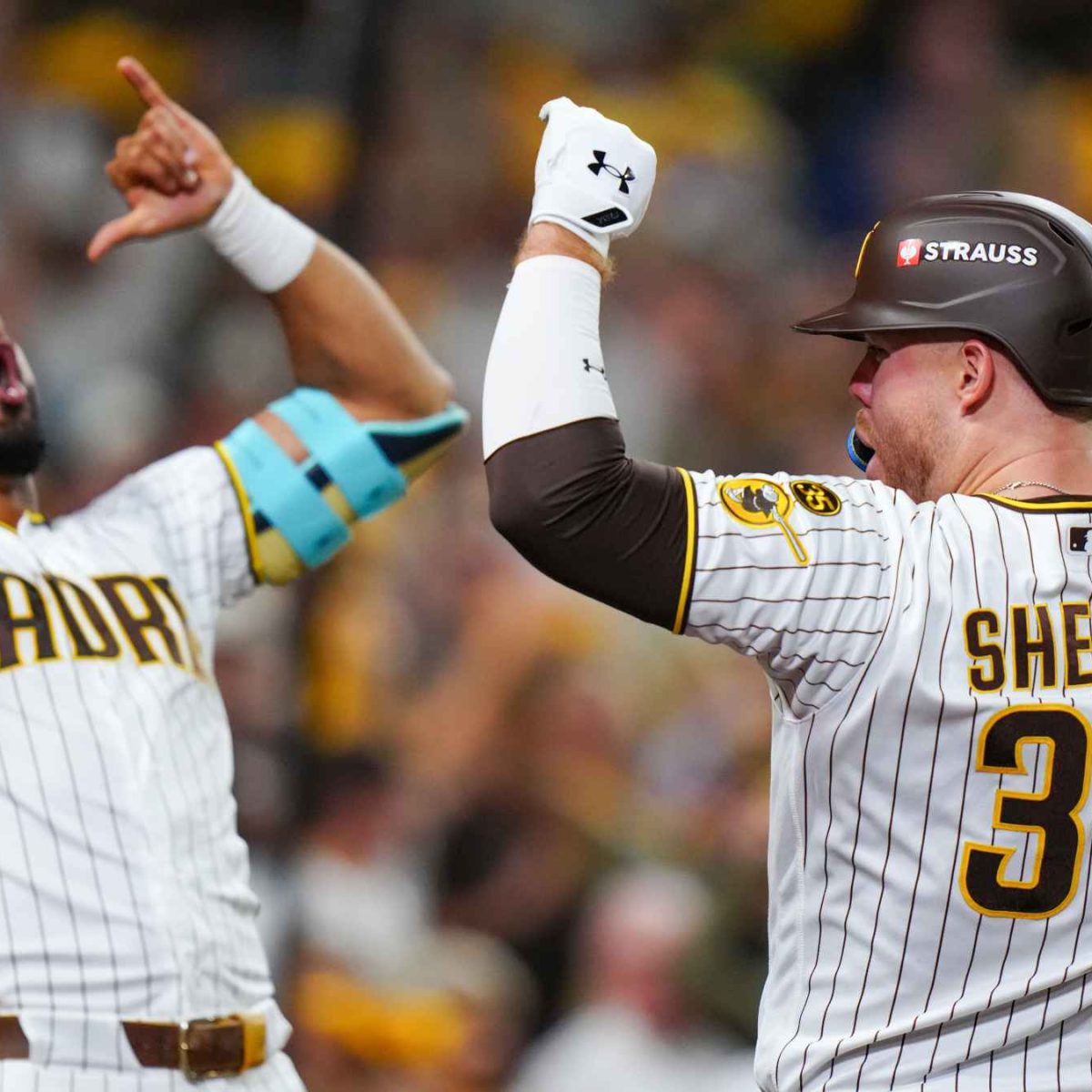 Padres Aseguran Barrida Contra los Cachorros y Avanzan en Postemporada