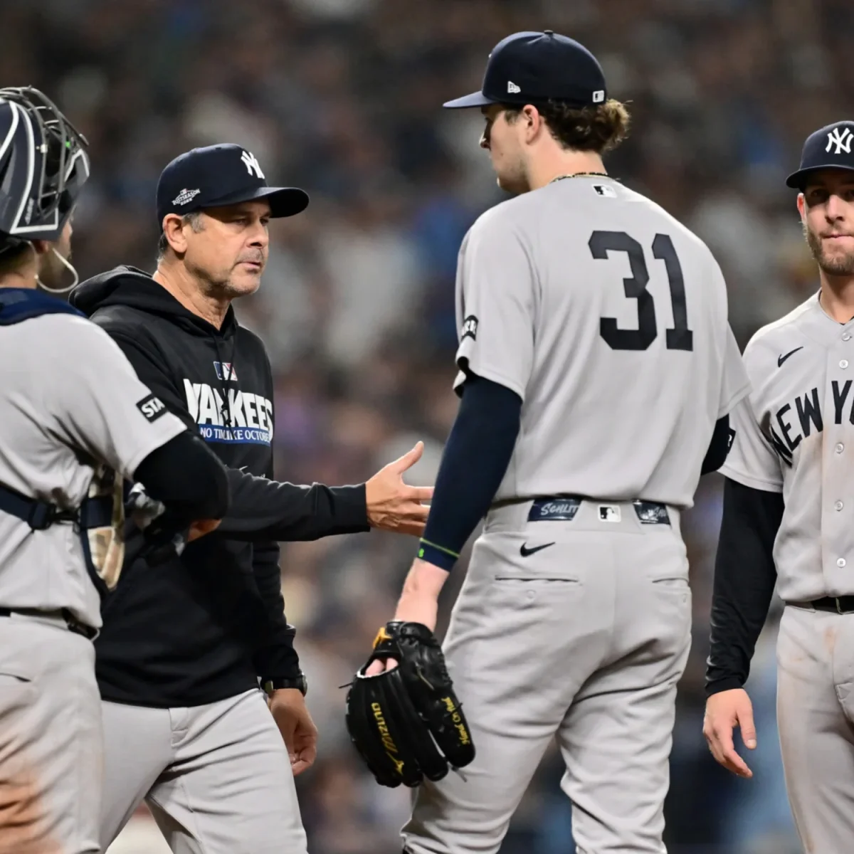 Los Yankees Deben Revitalizar su Ofensiva para Avanzar en Postemporada